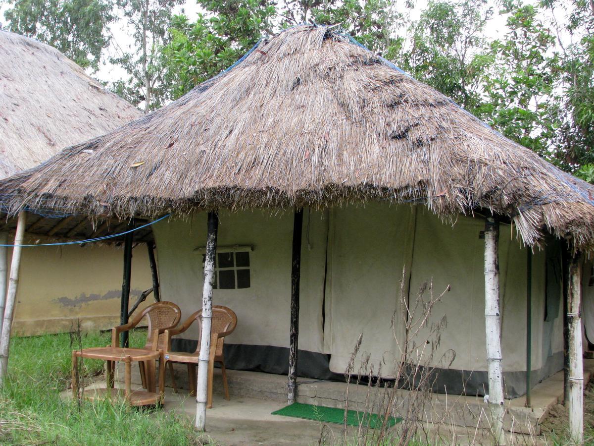 Estuarine Village Resort Sātabhāya Exterior foto